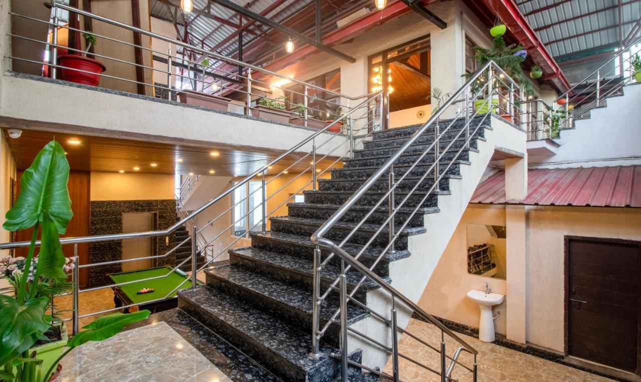 Treebo Premium Queen Of Hills Near Mall Road Mussoorie Εξωτερικό φωτογραφία