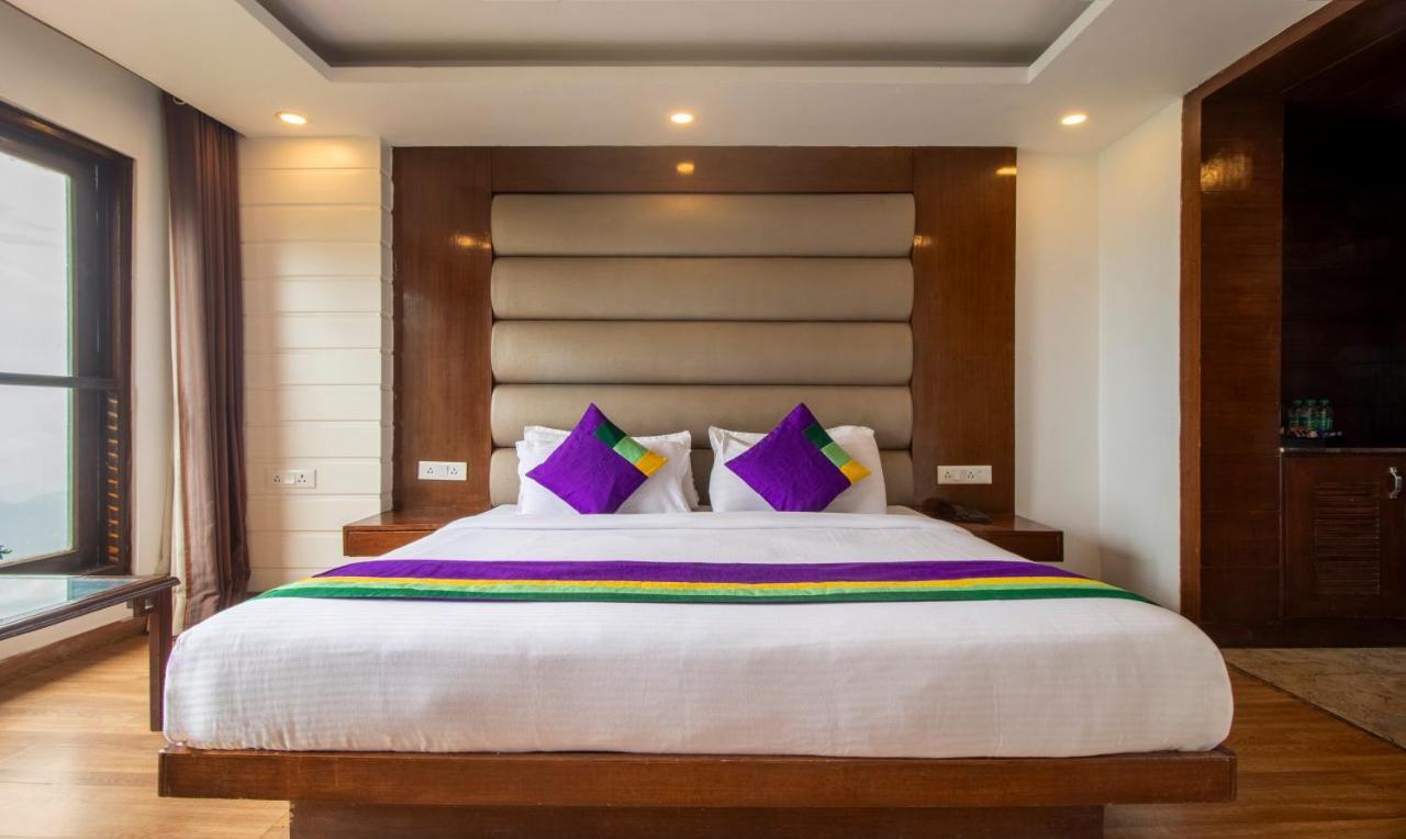 Treebo Premium Queen Of Hills Near Mall Road Mussoorie Εξωτερικό φωτογραφία