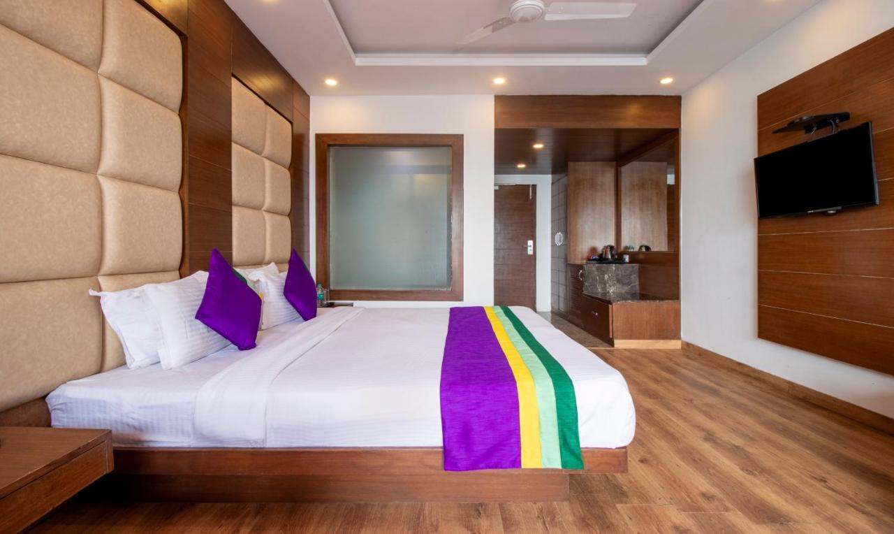 Treebo Premium Queen Of Hills Near Mall Road Mussoorie Εξωτερικό φωτογραφία